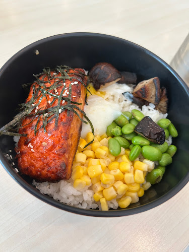 Comentarii opinii despre Poolside Café