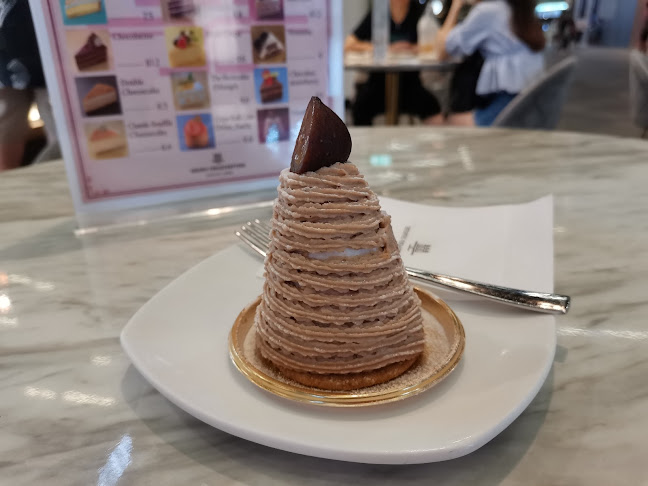 181 Orchard Rd, #01-18, Singapore 238896