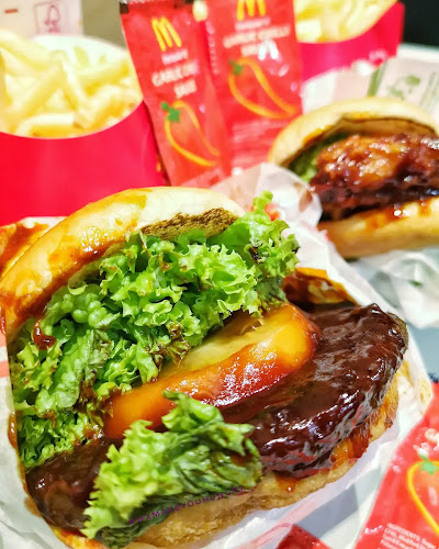 Comentarii opinii despre McDonald's Paya Lebar Square