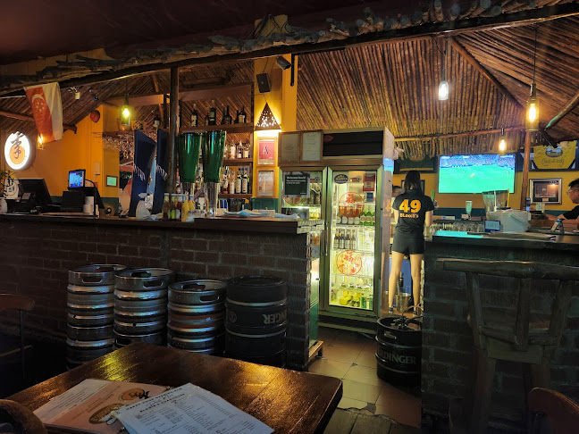 BLooiE's Roadhouse - Singapore