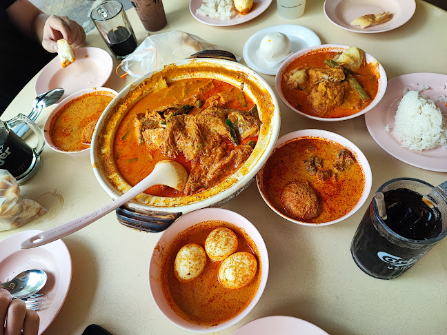 Comentarii opinii despre Na Na Homemade Curry