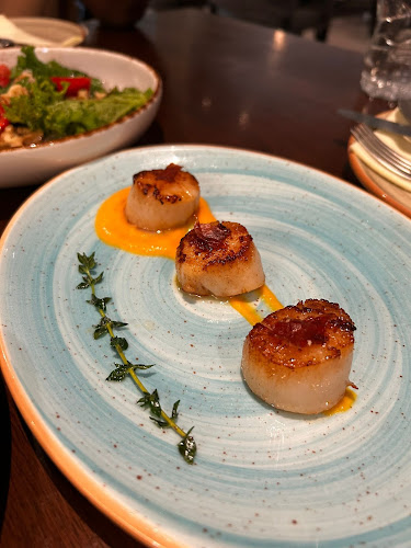 7 Binjai Park, Singapore 589821