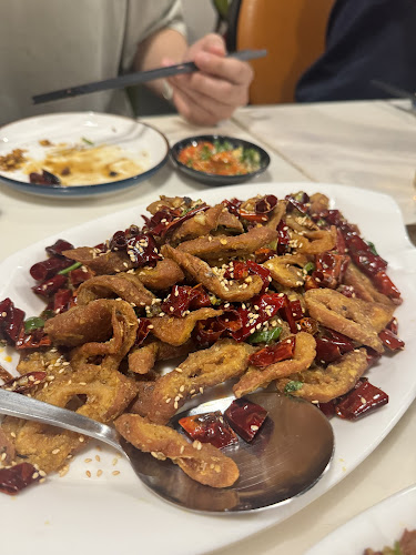 Qi Lai Feng 齐来丰鱼庄 Chinese Restaurant - Hospitality and gastronomy