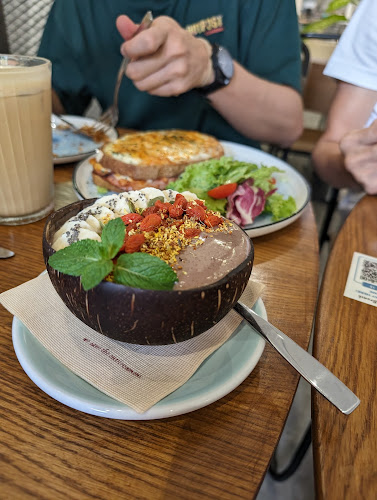 464 Crawford Ln, #01-464 6 Letter Brunch, Singapore 190464