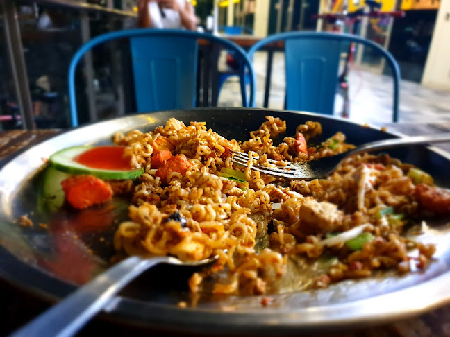 Springleaf Prata Place - NEWest - Singapore