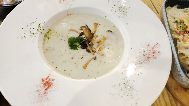 445 Bedok North Street 1, #01-02 Djitsun Mall, Singapore 469661