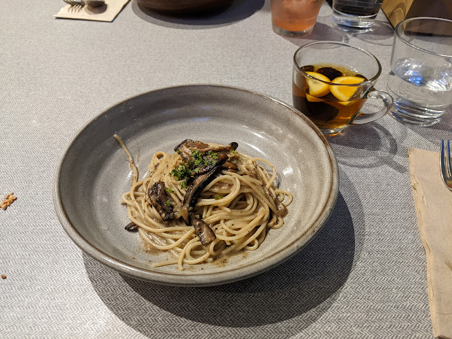 elemen 元素 - Singapore