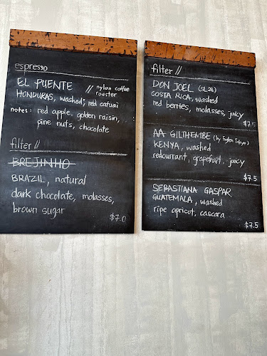 Comentarii opinii despre Old Hen Coffee (NUS)