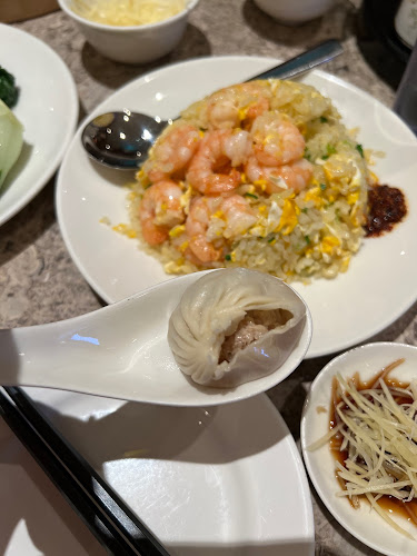 176 Orchard Rd, #02-55, Singapore 238843