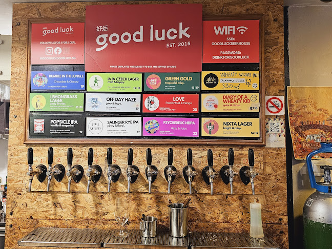 Comentarii opinii despre Good Luck - The Best of Singapore Craft Beers (Bugis - Haji Lane)
