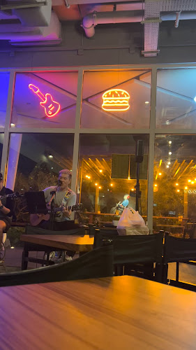 51 Kampong Bugis, #01-04, Singapore 338986