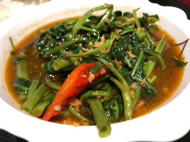 1 North Point Dr, #02-132/133 South Wing, NorthPoint City, Singapore 768019