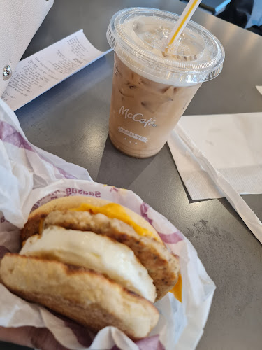 McDonald's Zhongshan Mall - Hospitality and gastronomy