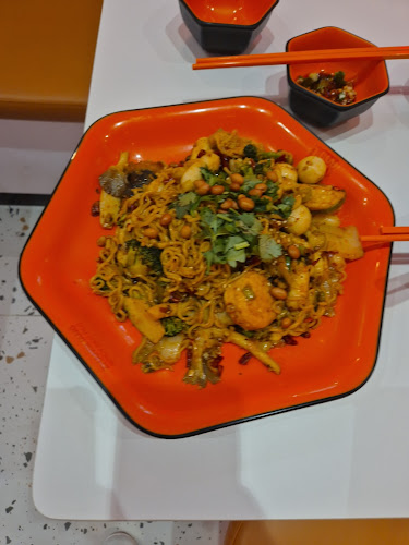 Zhang Liang Mala Tang 张亮麻辣烫 @Bedok Mall - Singapore