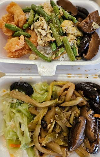 Opinii despre Lai Heng Economical Mixed Veg Rice 来兴菜饭 (#01-07) în Singapore - Hospitality and gastronomy