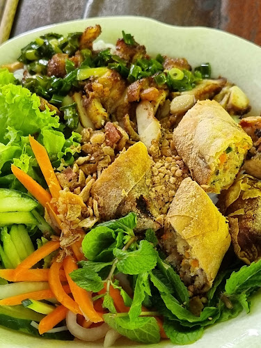 Lucky Saigon Café - Singapore