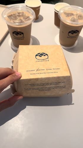 Champion Bolo Bun - Hospitality and gastronomy