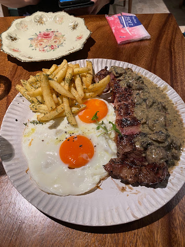 Comentarii opinii despre Surrey Hills Grocer - Woodleigh Mall (Pet Friendly)