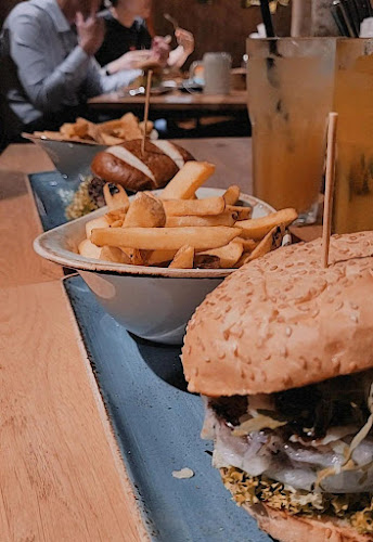 SERVUS German Burger Grill | VIVOCITY - Hospitality and gastronomy