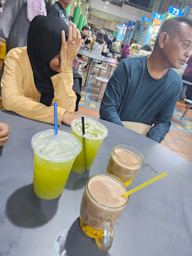 Ayer Rajah Food Centre - Hospitality and gastronomy