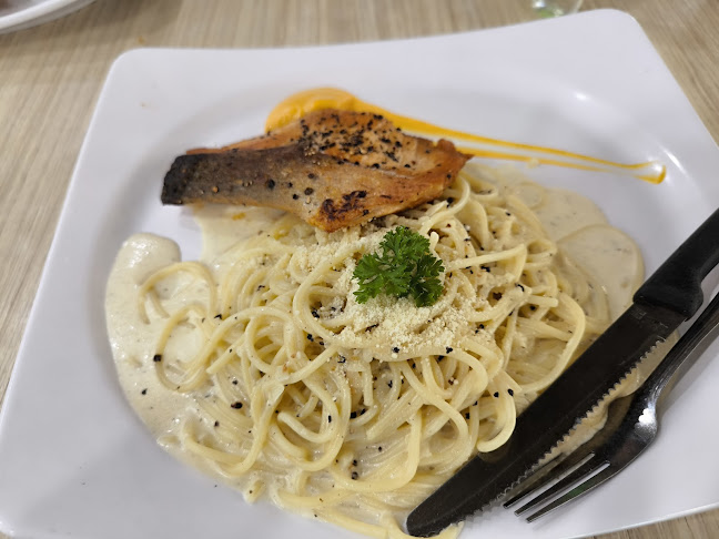 Comentarii opinii despre Victor's Western Grill And Pasta