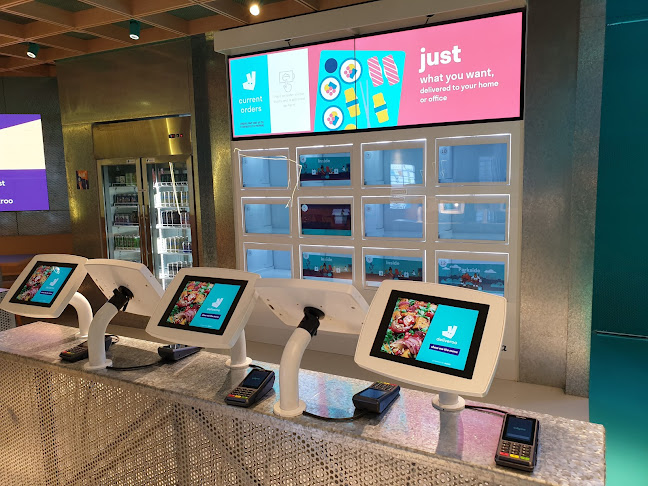 Comentarii opinii despre Deliveroo Food Market