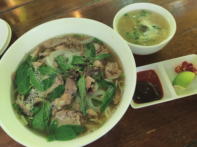 Opinii despre Lucky Saigon Café în Singapore - Hospitality and gastronomy