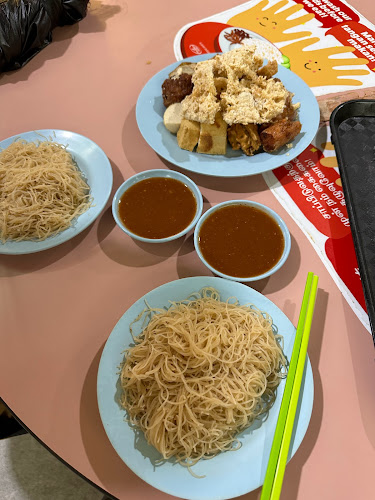 Sin Sin Prawn Crackers 新新虾饼 (#01-46) - Singapore