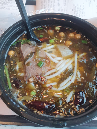 Qin Ji Rougamo - Hospitality and gastronomy