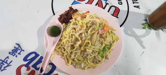 Comentarii opinii despre 亚榮 Hokkien Prawn Noodle-Fried Kway Tiao-Fried Prawn Mee