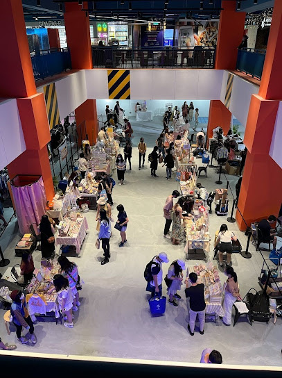 Fleawhere @ Queensway