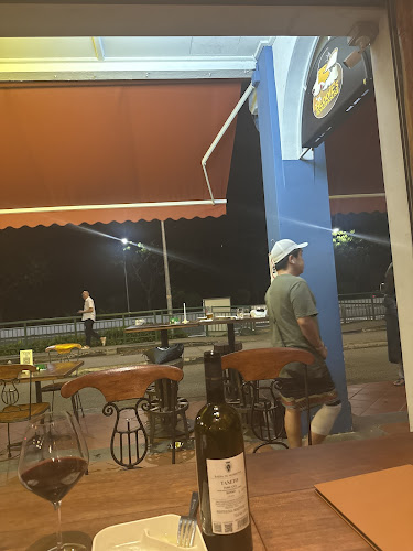 Opinii despre BLooiE's Roadhouse în Singapore - Hospitality and gastronomy
