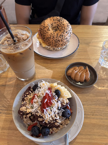 Opinii despre The Food Peeps Coffee and Deli în Singapore - Hospitality and gastronomy