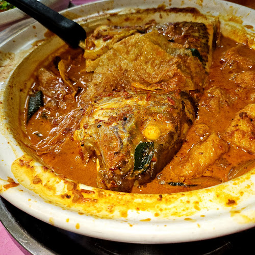 351 Geylang Rd, Singapore 389372