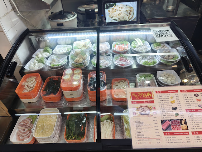 Opinii despre Charcoal Chicken Pot în Singapore - Hospitality and gastronomy