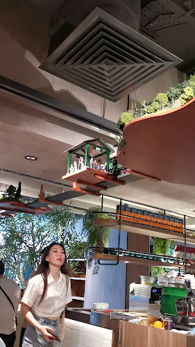 Comentarii opinii despre Surrey Hills Grocer - Woodleigh Mall (Pet Friendly)