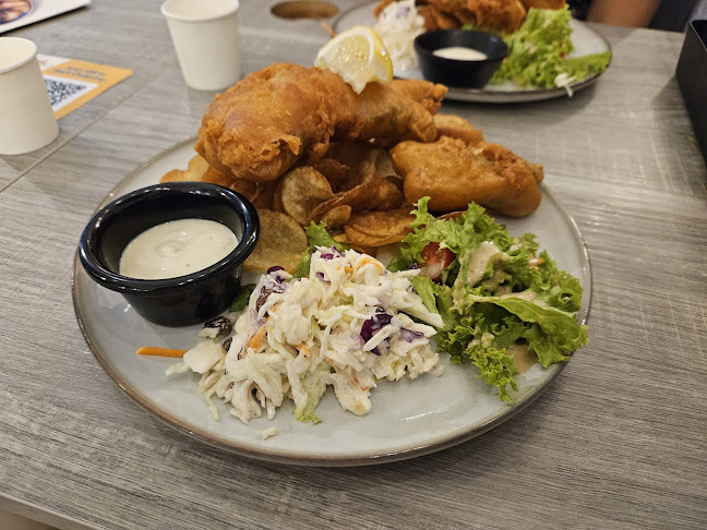 Big Fish Small Fish Cafe(Suntec City) - Hospitality and gastronomy