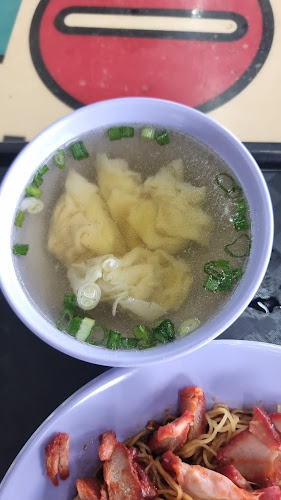 Comentarii opinii despre 津味云吞鸡爪面 (Jin Wei Wanton Chicken Feet Noodle)