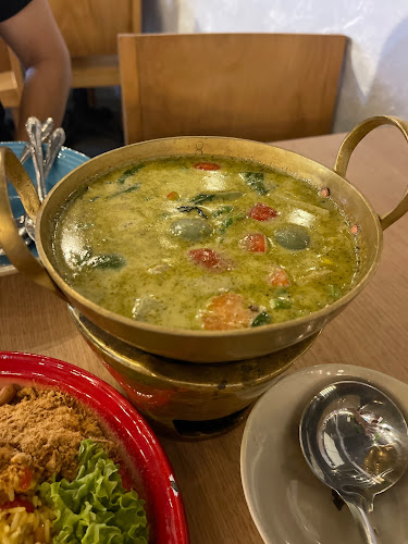 Kinn Derm - Singapore