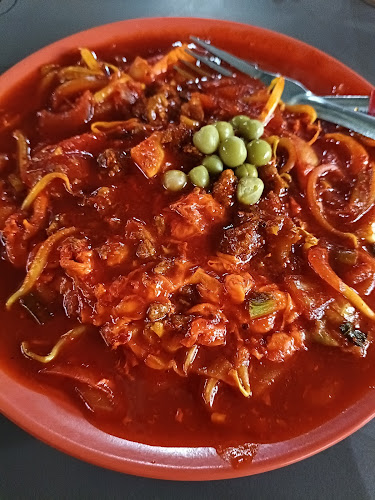 Ayer Rajah Food Centre - Hospitality and gastronomy