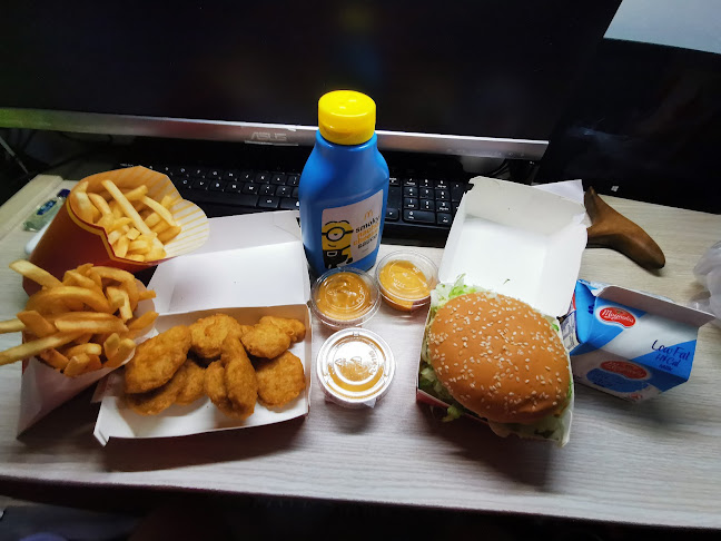 McDonald's Hougang Street 21 - Hospitality and gastronomy