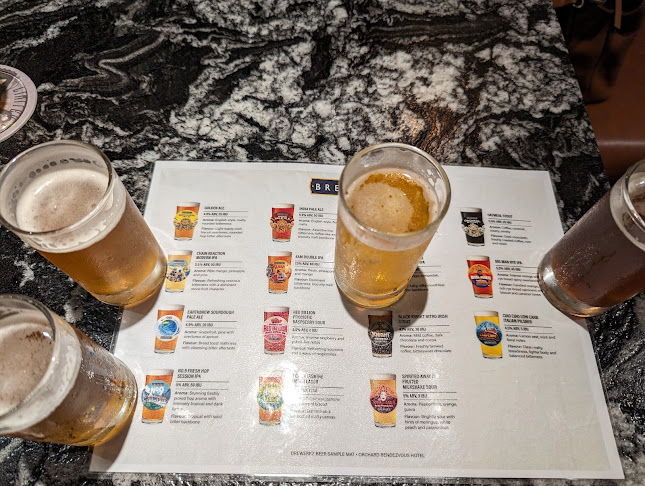 Comentarii opinii despre Brewerkz Orchard Rendezvous Hotel