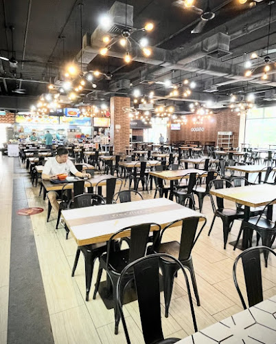 The Space FoodCourt.Bistro - Singapore
