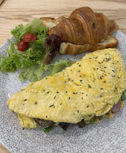 6 Letter Brunch - Singapore