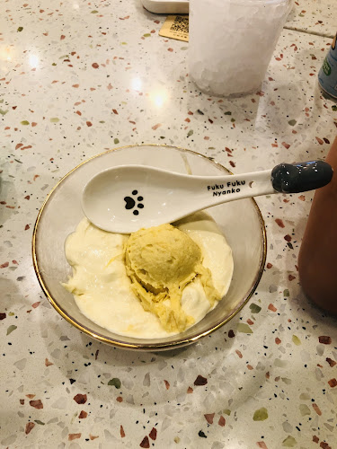 Meow Dessert - Singapore