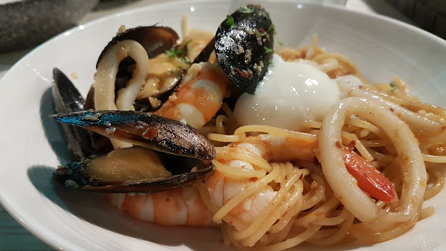 5 Senses Bistro The Star Vista - Hospitality and gastronomy