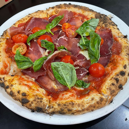 Zazz Pizza - Singapore