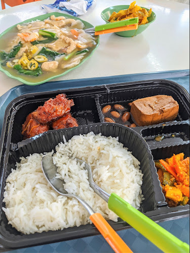 Comentarii opinii despre Daily Green (Yishun Street 71)