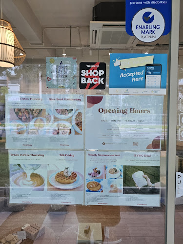 Comentarii opinii despre First Story Cafe - Coffee, Gelato, and Waffles