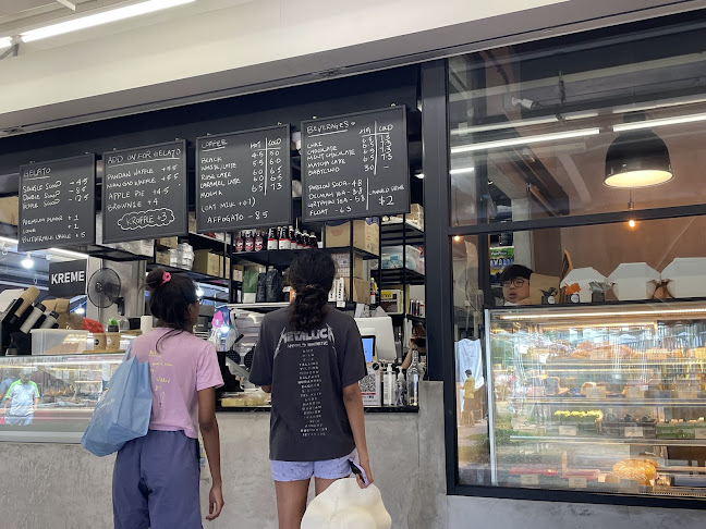 Kreme Cafe - Hospitality and gastronomy